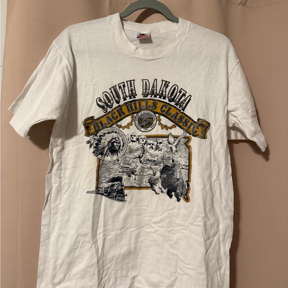 Fruit of the Loom White South Dakota Graphic Tee